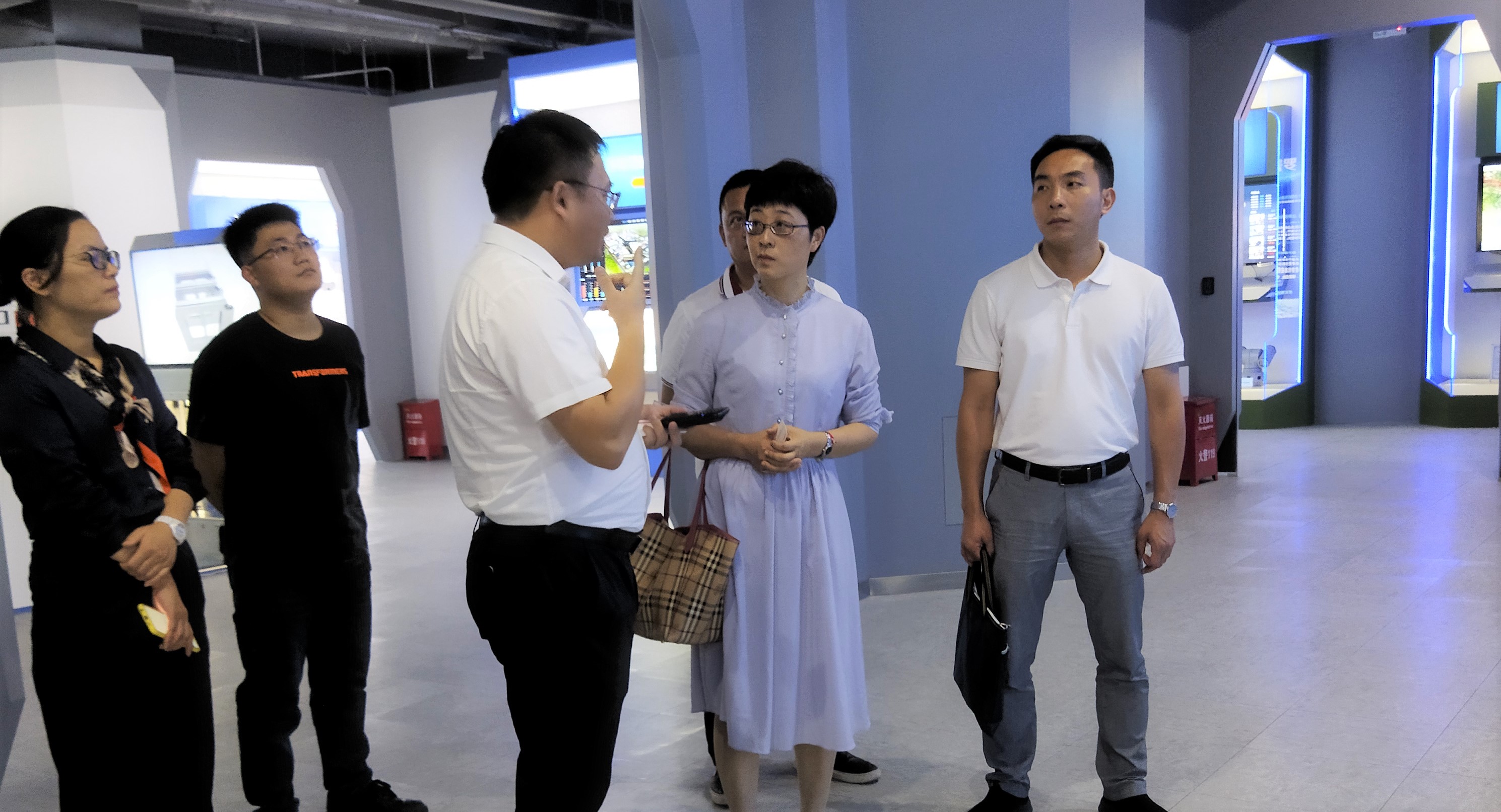 管家婆三期内必开一期